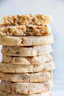 Butter-Pecan-Shortbread-Cookies-8